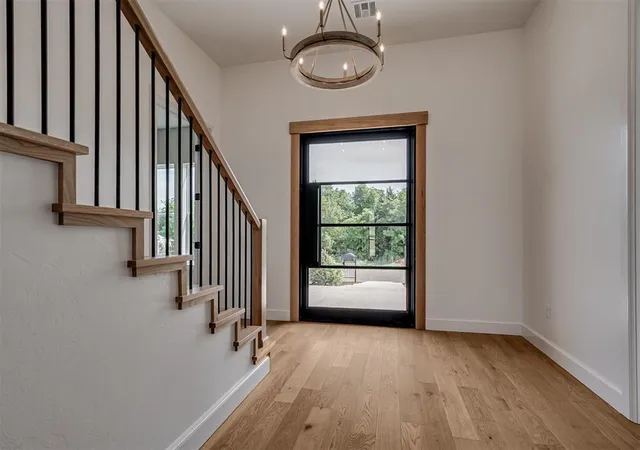 Photo 3 of Single family home for sale at 361 Old Crk Rd, Edmond, OK 73034 | MLS# 1225512 | Listing updated on 2026-09-16