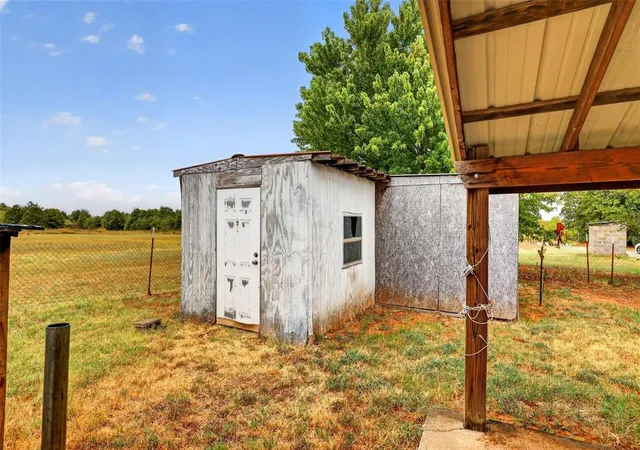Photo 25 of Single family home for sale at 332913 E 9030 Road, Wellston, OK 74881 | MLS# 1225600 | Listing updated on 2026-10-02