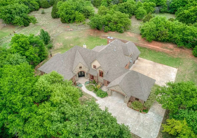 Photo 1 of Single family home for sale at 3600 Winding Lake Cir, Arcadia, OK 73007 | MLS# 1225904 | Listing updated on 2026-09-12