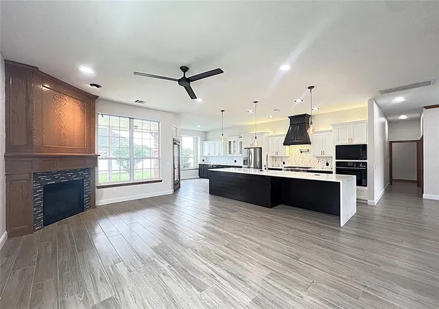 Photo 3 of Single family home for sale at 16700 Brewster Ln, Edmond, OK 73012 | MLS# 1226527 | Listing updated on 2026-09-15