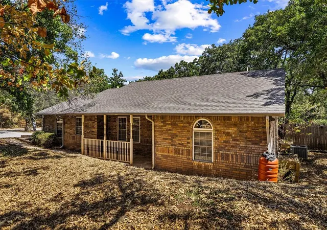 Photo 3 of Single family home for sale at 169888 Deer Crk Rd, Marlow, OK 73055 | MLS# 1227357 | Listing updated on 2026-09-16