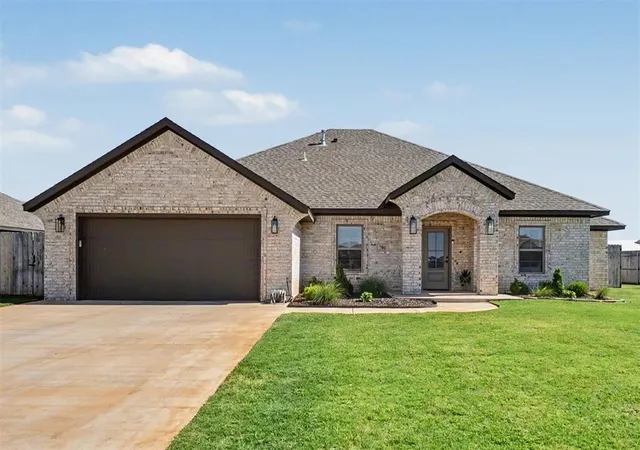 Photo 1 of Single family home for sale at 706 Sheryl Ln, Altus, OK 73521 | MLS# 1228004 | Listing updated on 2026-09-11