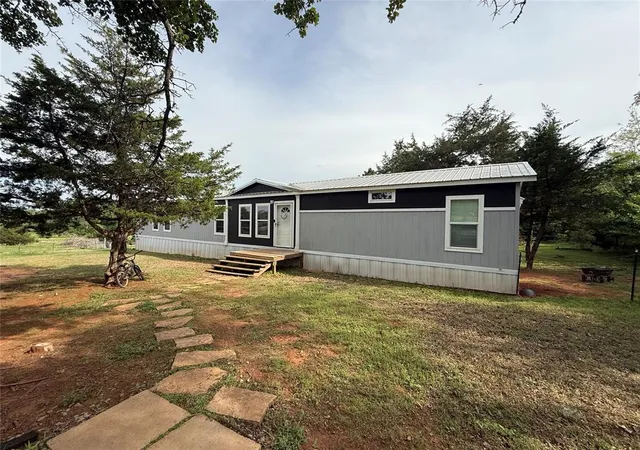 Photo 1 of Sale Pending at 332331 E May Rd, Wellston, OK 74881 | MLS# 1228076 | Listing updated on 2026-09-10