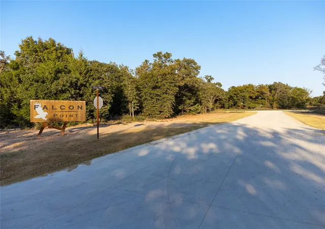 Photo 2 of Single family home for sale at 29189 Apache Dr, Mc Loud, OK 74851 | MLS# 1228375 | Listing updated on 2026-09-12