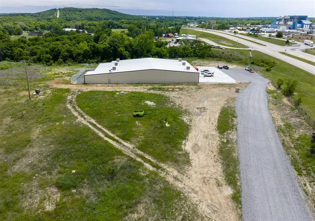 Photo 3 of Land for sale at W 75 Highway, Henryetta, OK 74437 | MLS# 1228691 | Listing updated on 2026-09-10