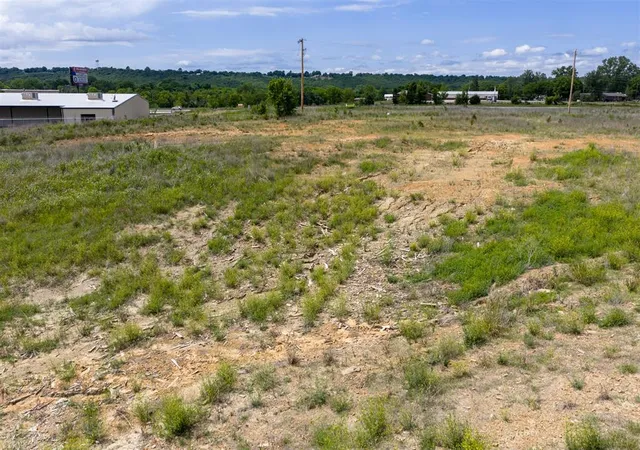 Photo 4 of Land for sale at W 75 Highway, Henryetta, OK 74437 | MLS# 1228691 | Listing updated on 2026-09-10