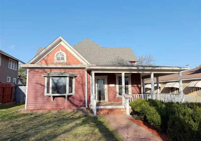 Photo 1 of Single family home for sale at 817 7th Street, Alva, OK 73717 | MLS# 1228975 | Listing updated on 2026-09-11