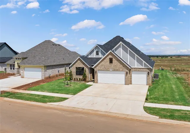 Photo 3 of Single family home for sale at 1274 Copper Ridge Cir, Piedmont, OK 73078 | MLS# 1229755 | Listing updated on 2026-09-13