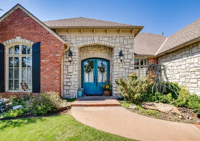 Photo 3 of Single family home for sale at 1832 Red Prairie Dr, Edmond, OK 73025 | MLS# 1229975 | Listing updated on 2026-09-10