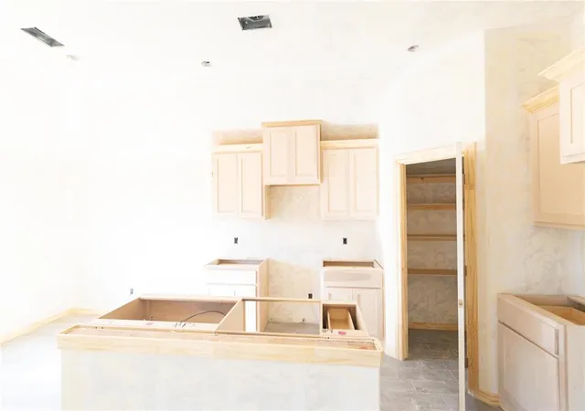 Photo 3 of Single family home for sale at 805 Westfall Blvd, Choctaw, OK 73020 | MLS# 1230070 | Listing updated on 2026-09-11
