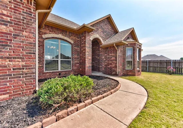 Photo 2 of Single family home for sale at 3477 Ne Eastridge Cir, Piedmont, OK 73078 | MLS# 1230176 | Listing updated on 2026-10-07
