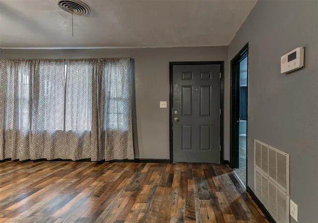Photo 3 of Single family home for sale at 2545 Texoma Dr, Oklahoma City, OK 73119 | MLS# 1230377 | Listing updated on 2026-09-15