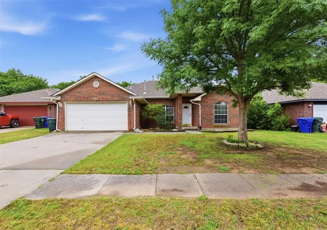 Photo 2 of Single family home for sale at 1708 Parkridge Dr, Norman, OK 73071 | MLS# 1230731 | Listing updated on 2026-09-14
