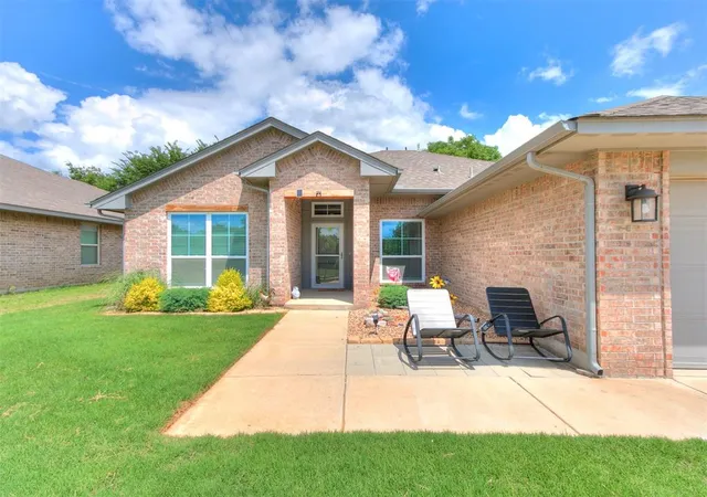 Photo 3 of Single family home for sale at 4617 Osprey Dr, Norman, OK 73072 | MLS# 1231822 | Listing updated on 2026-09-13