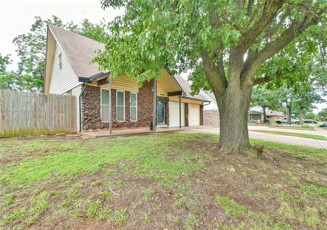 Photo 3 of Sale Pending at 3900 Overland Dr, Oklahoma City, OK 73115 | MLS# 1232252 | Listing updated on 2026-09-16