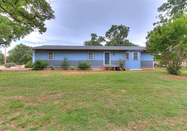 Photo 1 of Single family home for sale at 18200 Mayridge Dr, Newalla, OK 74857 | MLS# 1232711 | Listing updated on 2026-09-15