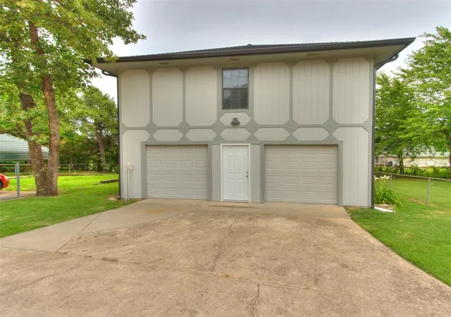 Photo 4 of Single family home for sale at 14055 Hummingbird Dr, Choctaw, OK 73020 | MLS# 1233305 | Listing updated on 2026-09-12
