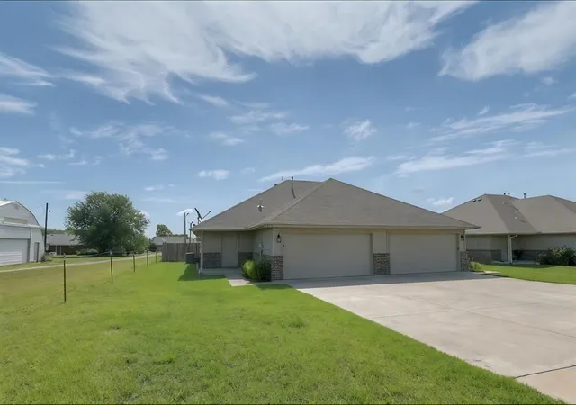 Photo 2 of Single family home for sale at 608 N 5th Street #608-610, Cashion, OK 73016 | MLS# 1233316 | Listing updated on 2026-09-11