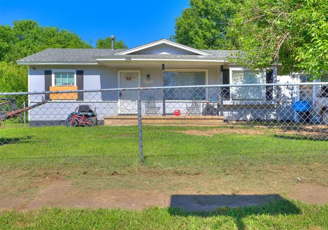 Photo 2 of Single family home for sale at 6242 N Cheyenne Ave, Tulsa, OK 74126 | MLS# 1233546 | Listing updated on 2026-09-15