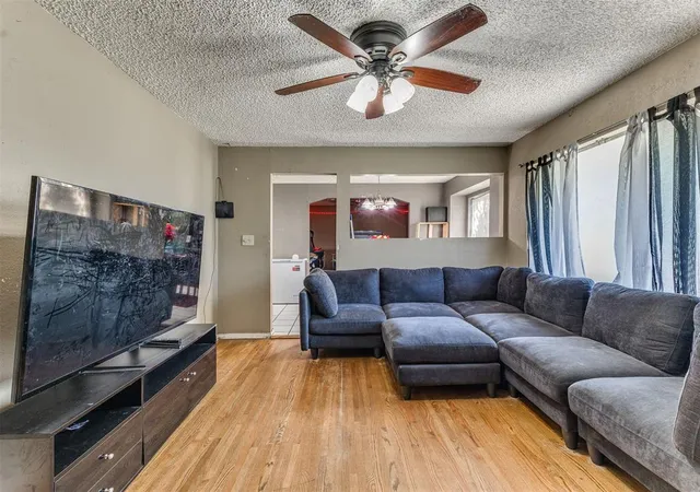 Photo 4 of Single family home for sale at 6242 N Cheyenne Ave, Tulsa, OK 74126 | MLS# 1233546 | Listing updated on 2026-09-15