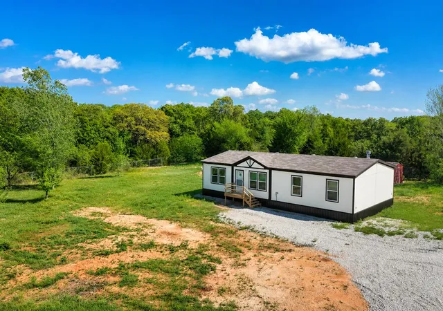 Photo 3 of Single family home for sale at 36509 Old Mills Rd, Tecumseh, OK 74873 | MLS# 1233558 | Listing updated on 2026-09-14
