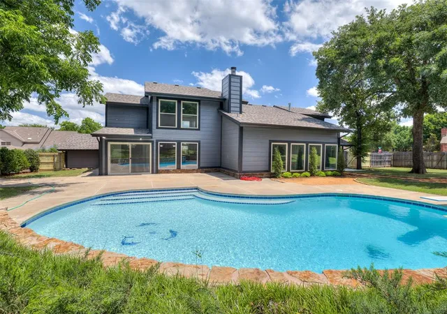 Photo 2 of Single family home for sale at 1801 Faircloud Dr, Edmond, OK 73034 | MLS# 1233669 | Listing updated on 2026-09-14