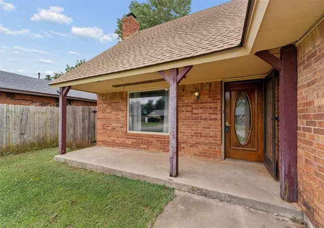 Photo 4 of Sale Pending at 5525 Keith Dr, Oklahoma City, OK 73135 | MLS# 1234759 | Listing updated on 2026-09-17