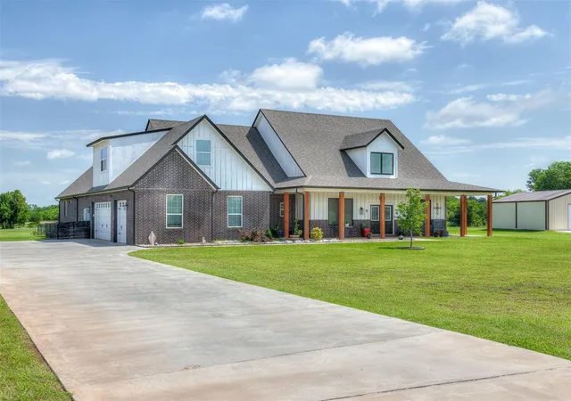 Single family home for sale at 14215 SW 46th Court, Yukon, OK 73099 | MLS# 1234938