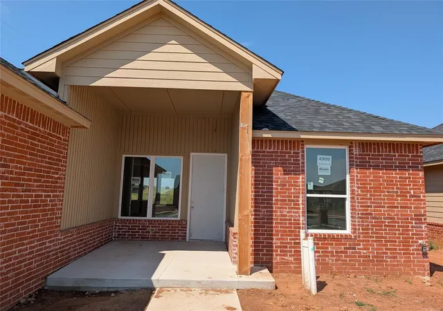 Photo 2 of Single family home for sale at 4909 Limestone Dr, Oklahoma City, OK 73179 | MLS# 1234958 | Listing updated on 2026-09-10