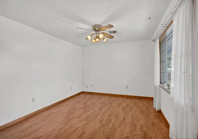 Photo 4 of Single family home for sale at 108 W Paul St, Elmore City, OK 73433 | MLS# 1235011 | Listing updated on 2026-10-07