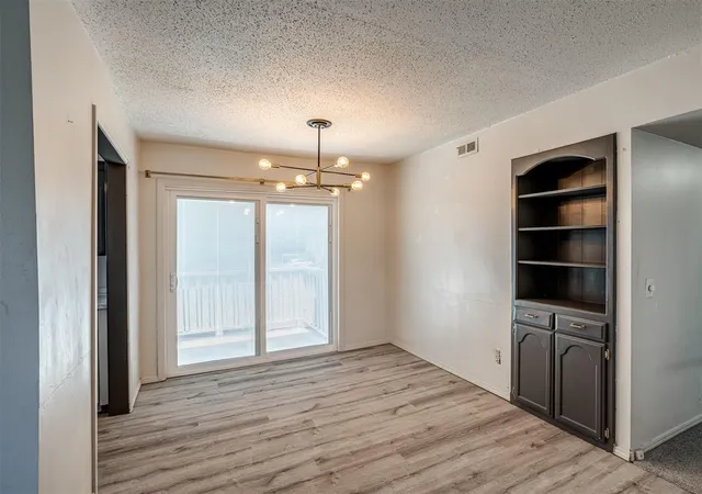 Listing Photo 4 - Condo for sale in building located at 11301 N May Ave, Oklahoma, OK 73120 - Unit #C