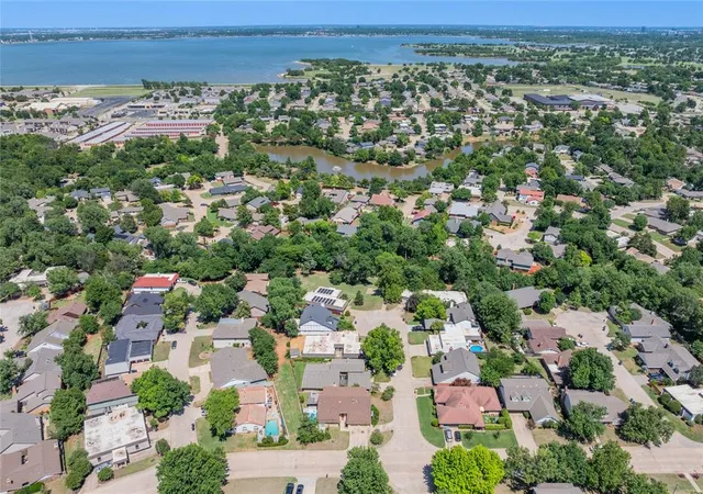 Photo 1 of Single family home for sale at 8900 Lansbrook Ln, Oklahoma City, OK 73132 | MLS# 1235251 | Listing updated on 2026-09-14