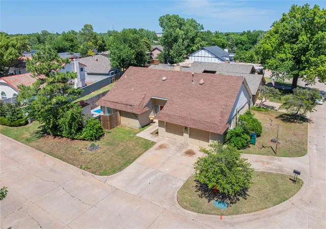 Photo 35 of Single family home for sale at 8900 Lansbrook Ln, Oklahoma City, OK 73132 | MLS# 1235251 | Listing updated on 2026-10-14