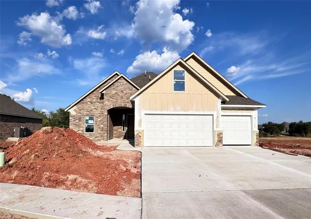 Photo 3 of Single family home for sale at 707 Florence Ter, Norman, OK 73071 | MLS# 1235606 | Listing updated on 2026-09-22