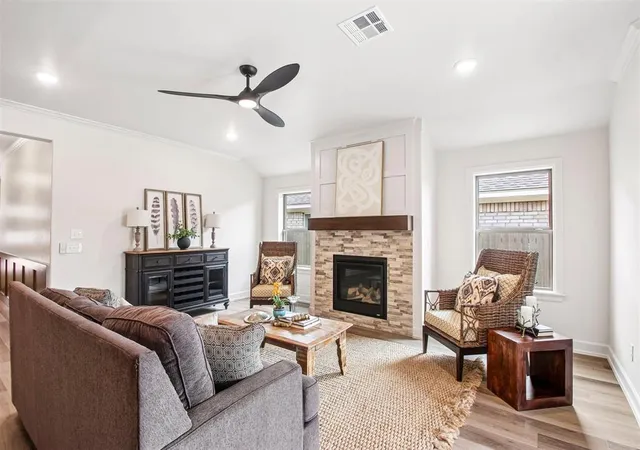 Photo 4 of Single family home for sale at 3305 Gunnison River Dr, Yukon, OK 73099 | MLS# 1235879 | Listing updated on 2026-10-08