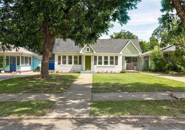 Photo 3 of Single family home for sale at 2015 Nw 20th Street, Oklahoma City, OK 73106 | MLS# 1235998 | Listing updated on 2026-09-15