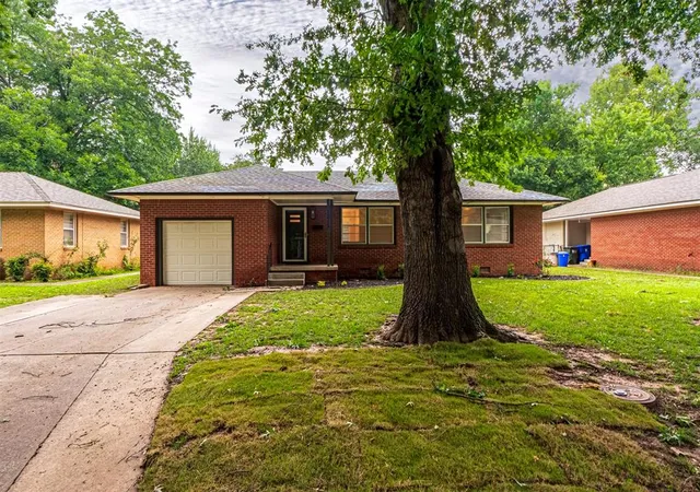 Photo 1 of Single family home for sale at 1215 Caddell Ln, Norman, OK 73069 | MLS# 1236004 | Listing updated on 2026-09-16