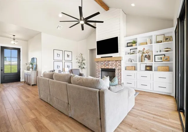 Photo 4 of Single family home for sale at 2548 S Sara Ave, Blanchard, OK 73010 | MLS# 1236261 | Listing updated on 2026-10-09