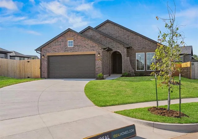 Photo 2 of Single family home for sale at 11208 Nw 134th Circle, Piedmont, OK 73078 | MLS# 1236354 | Listing updated on 2026-09-15