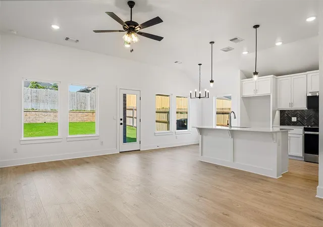 Photo 4 of Single family home for sale at 3804 Eureka Dr, Norman, OK 73069 | MLS# 1236421 | Listing updated on 2026-09-15