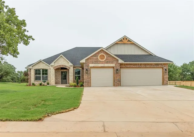 Single family home for sale at 8061 Sacred Forest Rd, Arcadia, OK 73007 | MLS# 1236567