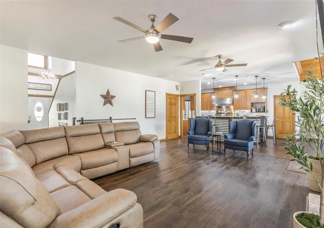 Photo 4 of Single family home for sale at 1400 E Eagle Nest Ter, Mustang, OK 73064 | MLS# 1236660 | Listing updated on 2026-10-07