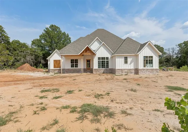 Photo 2 of Single family home for sale at 7912 Cypress Forest Cir, Oklahoma City, OK 73150 | MLS# 1236837 | Listing updated on 2026-09-11