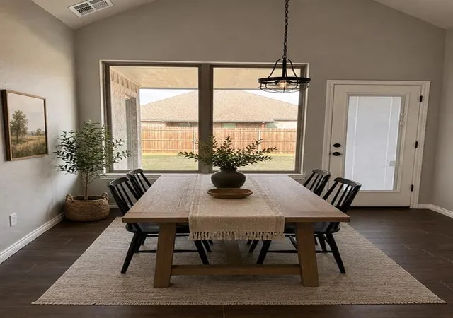 Photo 4 of Single family home for sale at 2804 Cedar Ridge Dr, Seminole, OK 74868 | MLS# 1237094 | Listing updated on 2026-09-10
