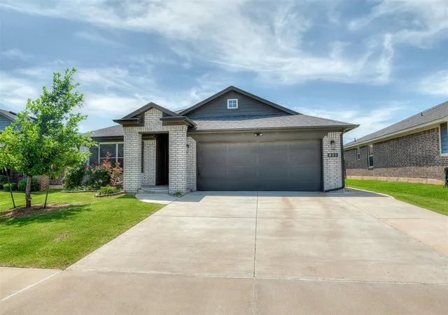 Photo 1 of Single family home for sale at 421 Kearny Ln, Yukon, OK 73099 | MLS# 1237325 | Listing updated on 2026-09-22