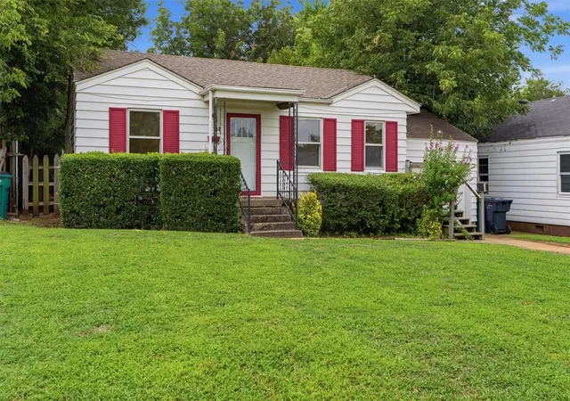 Photo 2 of Single family home for sale at 3104 Nw 33rd Street, Oklahoma City, OK 73112 | MLS# 1237436 | Listing updated on 2026-09-09