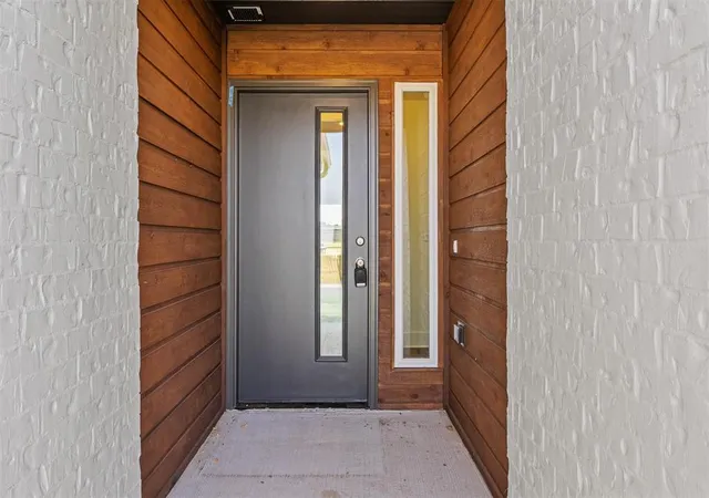 Photo 3 of Single family home for sale at 16212 Wolf Crk Way, Oklahoma City, OK 73170 | MLS# 1237468 | Listing updated on 2026-09-15