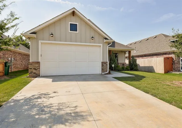 Photo 3 of Sale Pending at 2408 Nw 179th Street, Edmond, OK 73012 | MLS# 1237590 | Listing updated on 2026-09-09