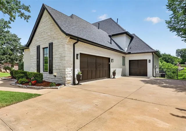 Photo 3 of Single family home for sale at 9314 Bergamo Blvd, Edmond, OK 73034 | MLS# 1237683 | Listing updated on 2026-09-19