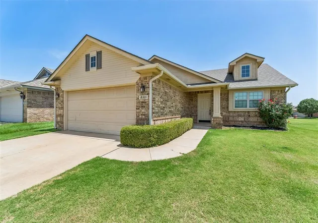 Photo 2 of Sale Pending at 18301 Agua Dr, Edmond, OK 73012 | MLS# 1237853 | Listing updated on 2026-09-10